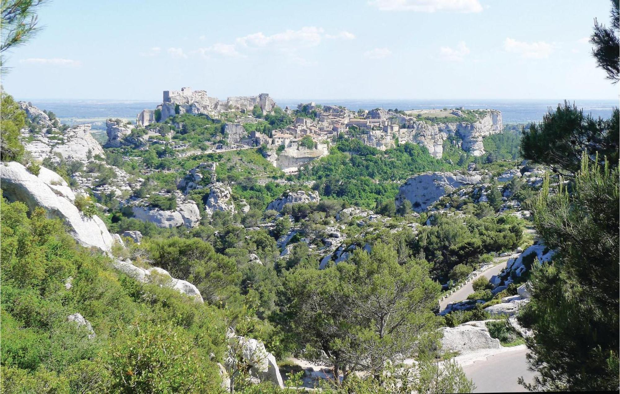 4 Bedroom Lovely Home In Saint-Rémy-de-Provence 외부 사진